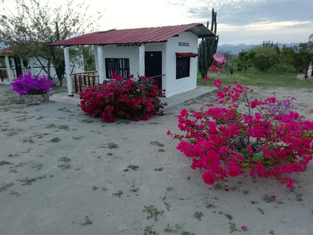 Payande - Tatacoa Lodge
